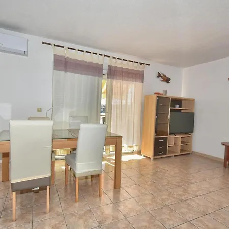Apartments Dominika Trogir Exterior photo